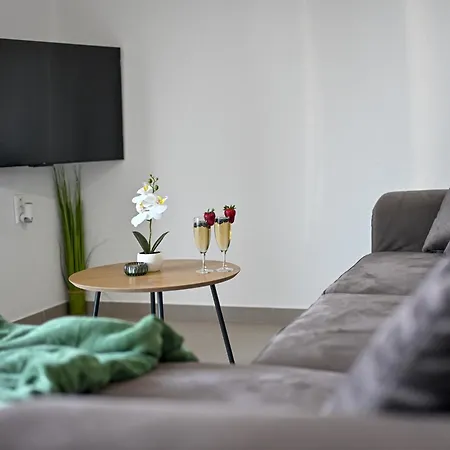 Apartmani Sukosan Apartment *