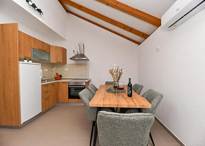Apartmani Sukosan *