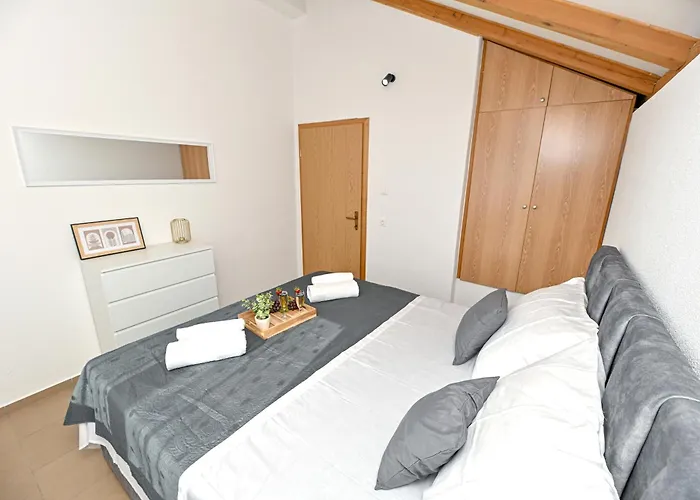 公寓 apartmani sukošan *